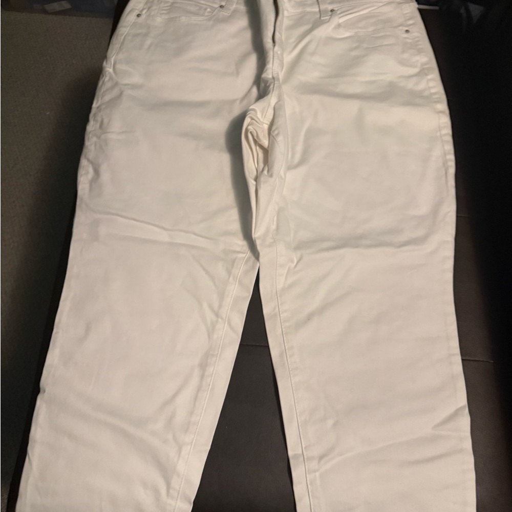 Women’s White Pants